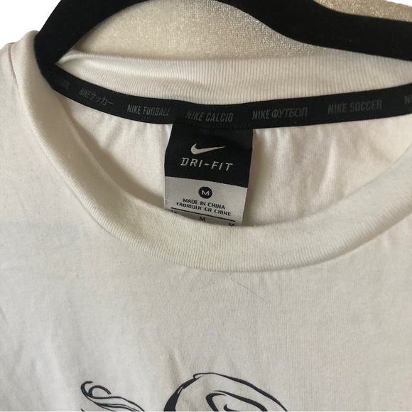 Nike Soccer DriFit Tee Men M White with Skull and Birds Short Sleeve Crew Neck - Picture 3 of 7